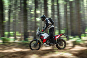 Affronta qualsiasi distanza: The 2026 Yamaha Ténéré 700 World Raid